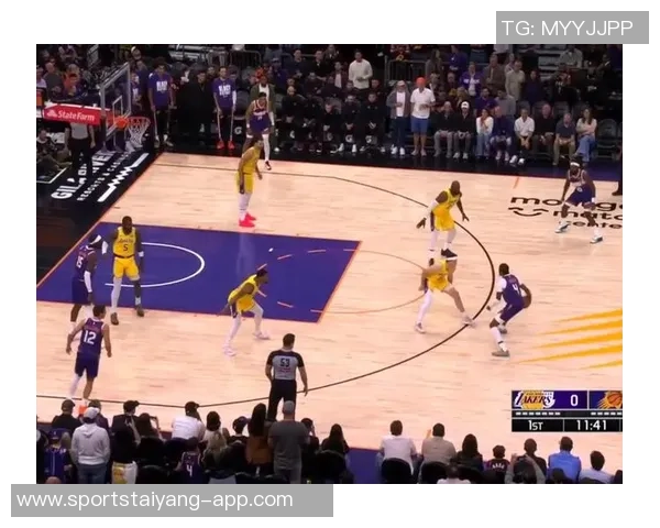 湖人今日狂抢24个前场篮板创近11年新高上次如此表现还是在2014年 湖人今日狂抢24个前场篮板创近11年新高上次如此表现还是在2014年